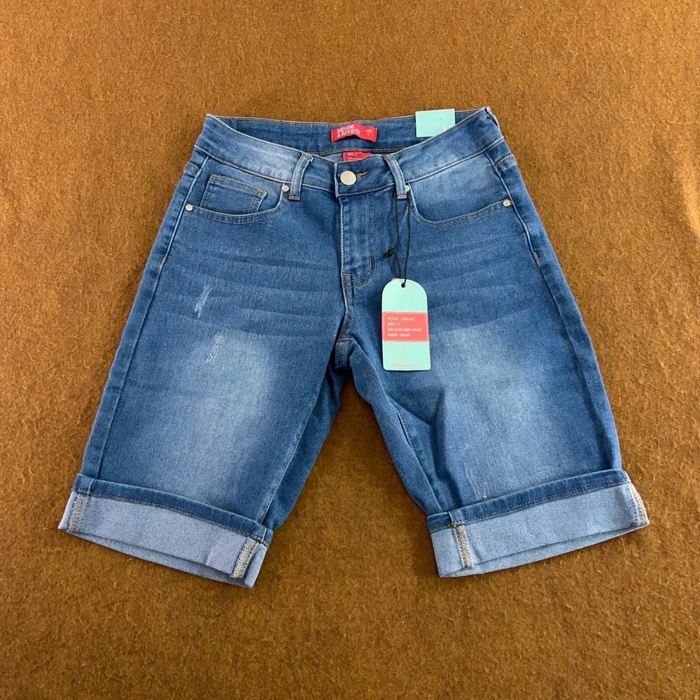 Denim & Rivets Juniors 11 Med Blue Cuffed Bermuda Denim Shorts NWT